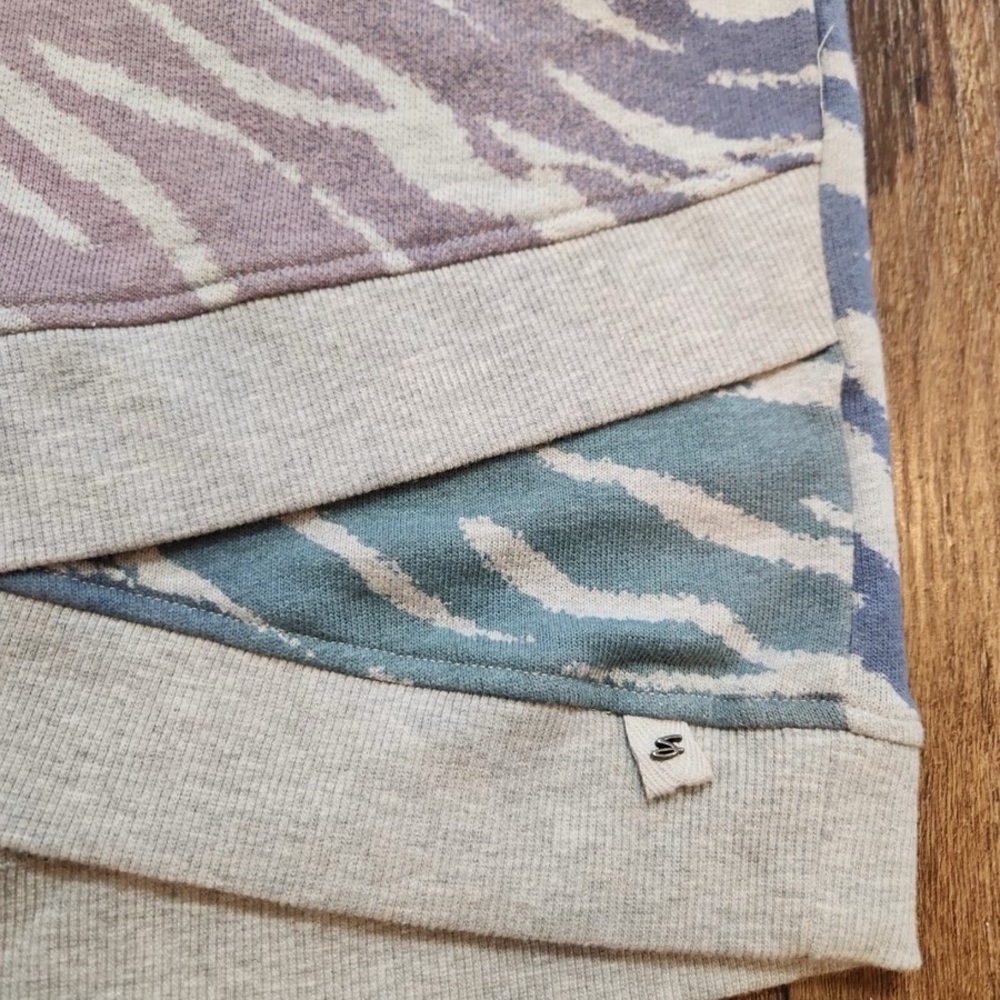 EUC 7 SEVEN Blue and Gray Women's Hoodie Sweater Zebra Print Long Sleeves Comfy! - Picture 3 of 11